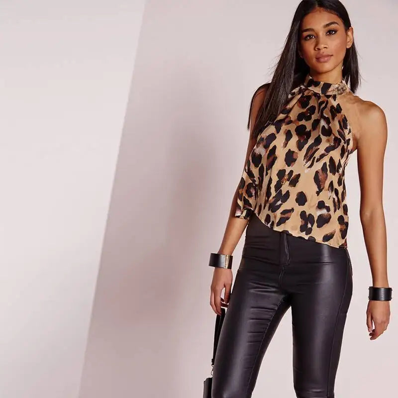 https://ae01.alicdn.com/kf/HTB1wUyhPVYqK1RjSZLeq6zXppXaw/Blusa-feminina-sexy-com-estampa-de-leopardo-camisas-femininas-blusa-halter-tops-sem-mangas-roupas-femininas.jpg